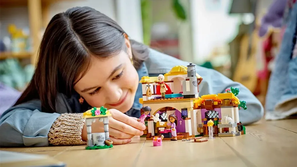 Copiii pot să sărbătorească Ziua Mondială a Jocurilor cu evenimente LEGO.
