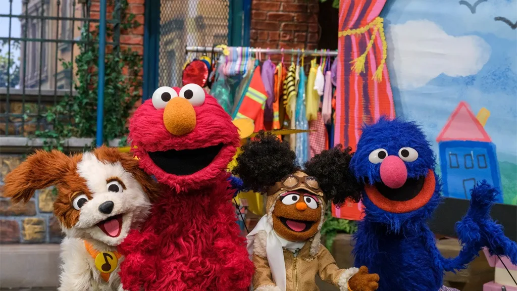 Elmo și prietenii săi continuă să împărtășească lecții în sezonul 54 din Sesame Street.