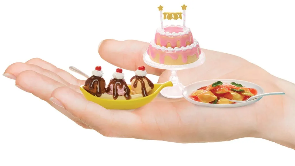 Creează universul tău miniatural de vis cu seturile MGA Miniverse Make It Mini!