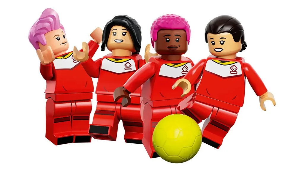 Toată lumea se poate distra de minune cu iconițele LEGO