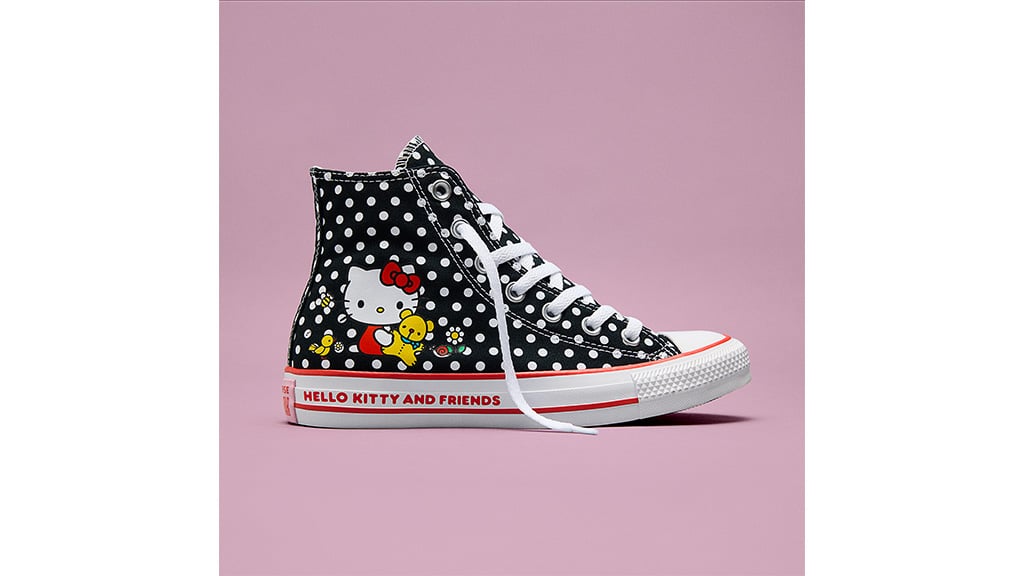 Această nouă colecție Hello Kitty Converse este adorabilă din cap până în picioare