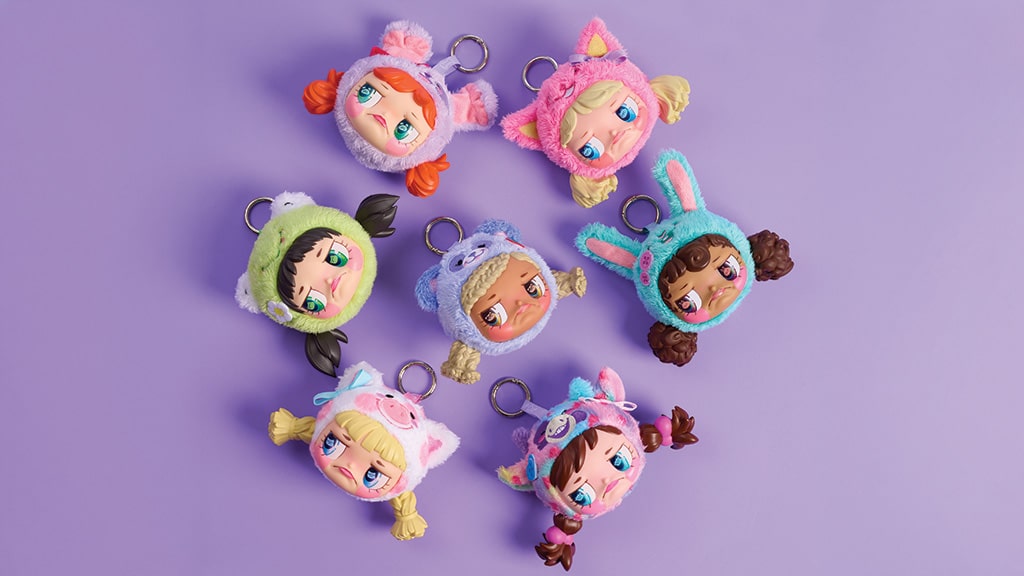 Just Play facează deschiderea cu noile pachete surpriză Happy Haul Disney