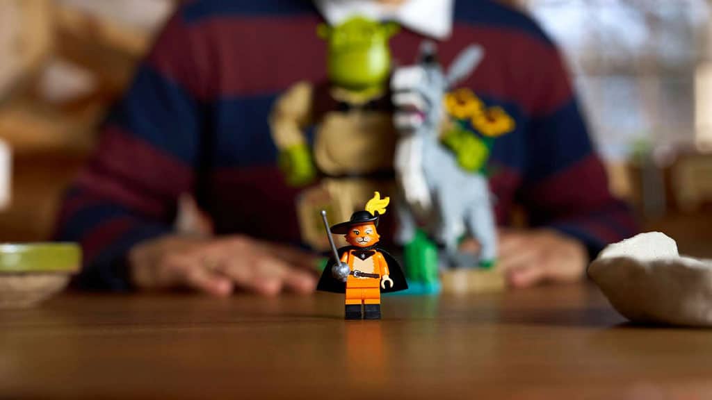 Setul LEGO Ideas Shrek, Donkey și Puss in Boots