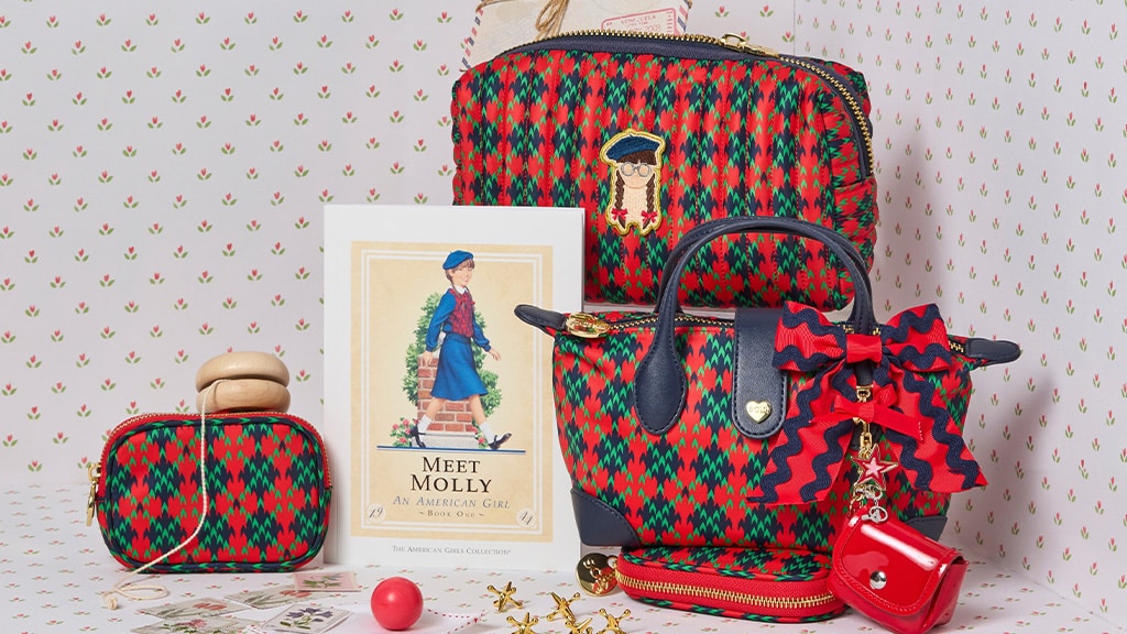 Copiii se pot îmbrăca alături de păpușile lor cu aceste genți elegante, tematice American Girl