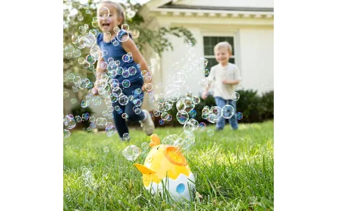Noi suflători de baloane de săpun Sunny Days, inclusiv modele Hello Kitty și Hot Wheels
