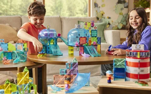 MAGNA-TILES dă lovitura cu colecția sa cu tematică oceanică