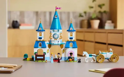Combină magia și meșteșugul cu colecția Make It Real Academia Unicornilor