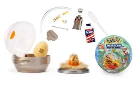 Setul MGA Entertainment Jurassic World Make It Mini este o experiență cu adevărat distractivă