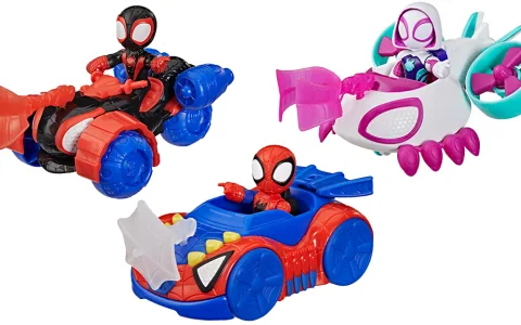 Copiii pot fi eroi cu noile figurine Hasbro din seria Avengers