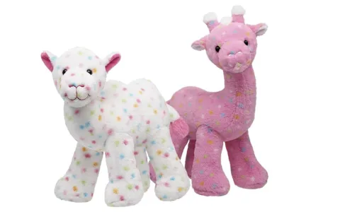 Surprinde-te cu noua colecție de plușuri Build-A-Bear!