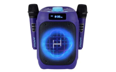 Ia microfonul! eKids prezintă mașina de karaoke Vânătorii de demoni K‑Pop