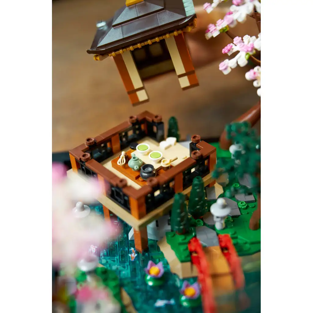LEGO® Icons Tranquil Garden (10315) cumpăra Jucariishop