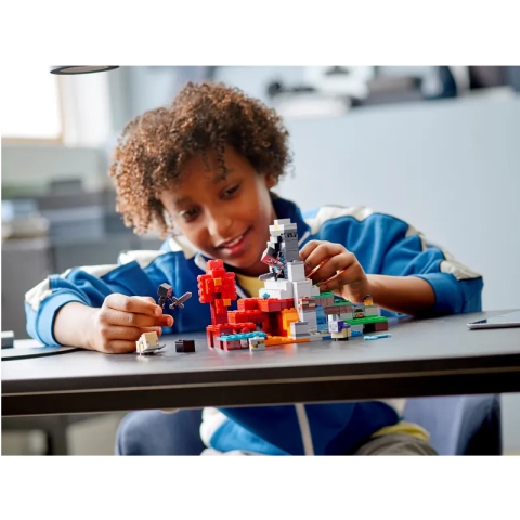 LEGO® Minecraft The Ruined Portal (21172) cumpăra Jucariishop