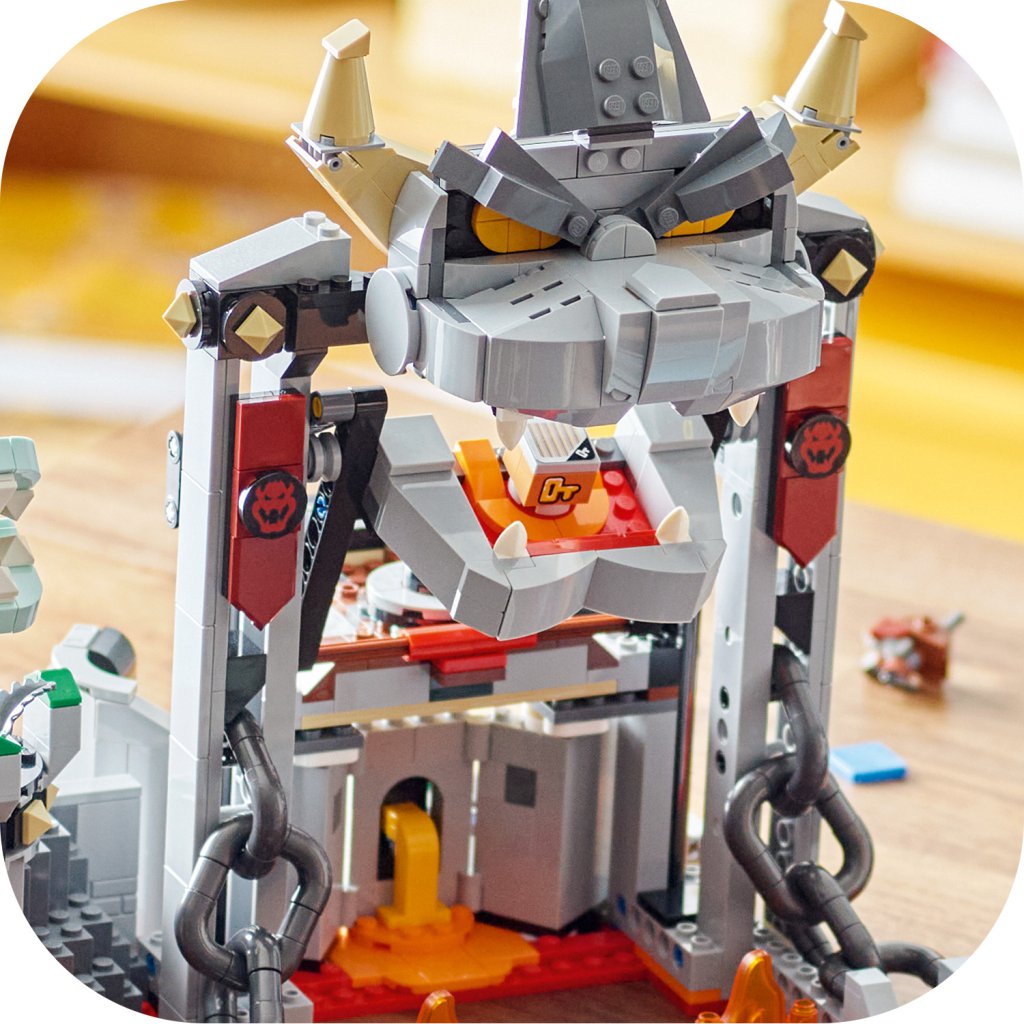 LEGO® Super Mario™ Dry bowser castle battle (71423) cumpăra