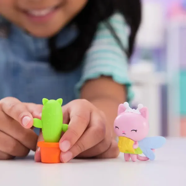Căsuța de păpuși a lui Gabi: Set de joacă Pisicuța zână și cactusul - Spin Master imaginea 3