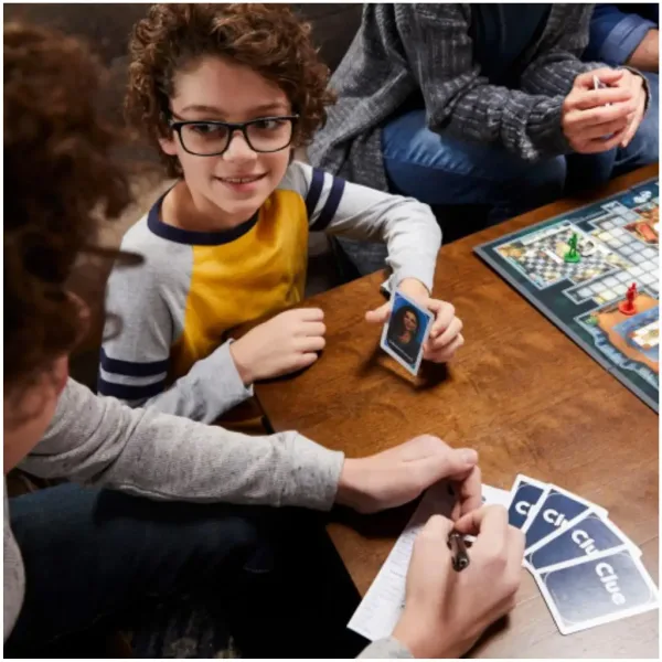 Cluedo - Joc de societate clasic de detectivi - Hasbro imaginea 3