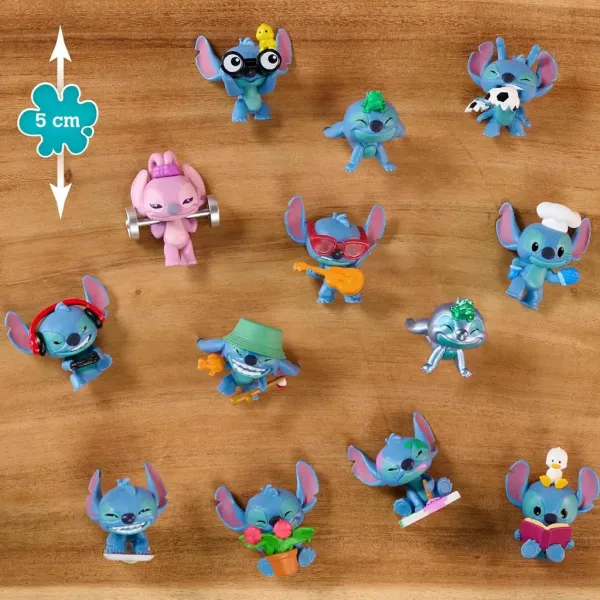 Figurină mini surpriză Disney+Stitch în capsulă în formă de ananas, seria 4, 1 buc. imaginea 3