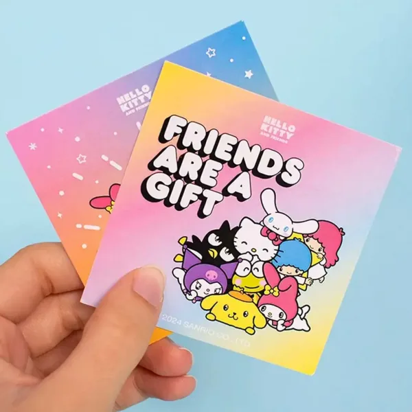 Hello Kitty Cutie Box cu figurină și autocolante. imaginea 2