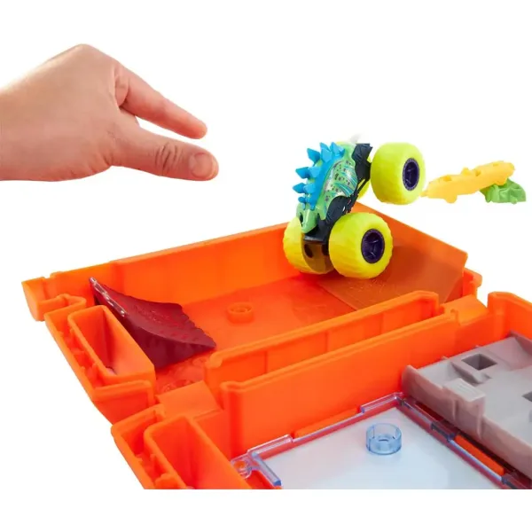 Hot Wheels Monster Trucks: Set de joacă canistră de benzină - Mattel imaginea 3