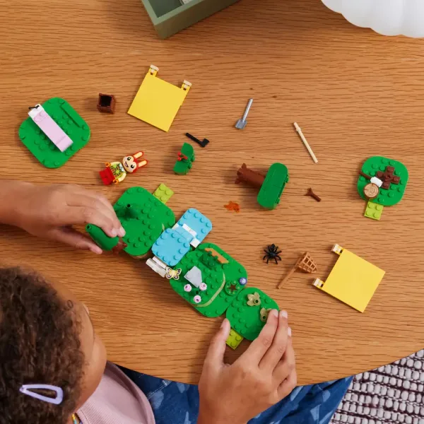 LEGO® Animal Crossing™: Aventurile în aer liber ale lui Bunnie (77047) imaginea 4
