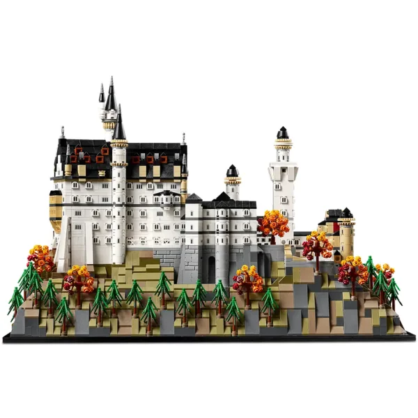 LEGO® Architecture: Castelul Neuschwanstein (21063) imaginea 3