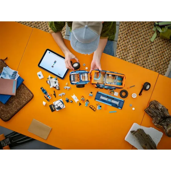 LEGO® City: Laboratorul mobil al exploratorilor arctici (60471) imaginea 7