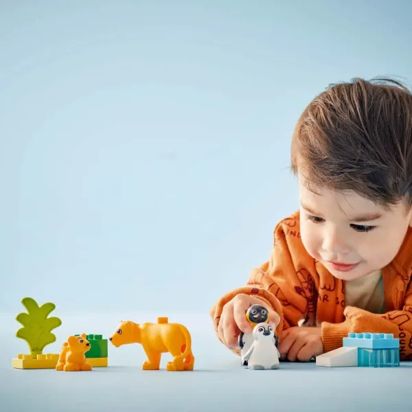 LEGO® DUPLO®: Familii de animale sălbatice: Pinguini și lei (10442) imaginea 4