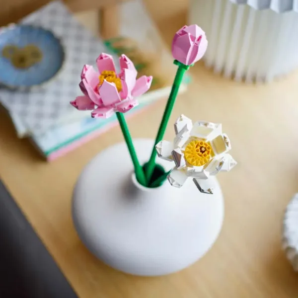 LEGO®: Flori de lotus (40647) imaginea 5