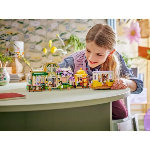 LEGO® Friends: Cafenea botanică și florărie (42671) imaginea 7