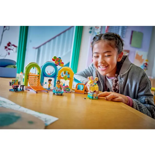 LEGO® Friends: Casă de joacă veselă (42686) imaginea 5