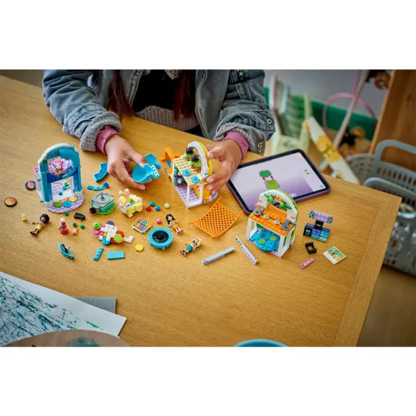 LEGO® Friends: Casă de joacă veselă (42686) imaginea 7