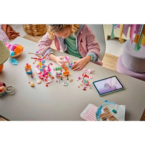 LEGO® Friends: Roată uriașă decorată cu bomboane și brioșe (42700) imaginea 6