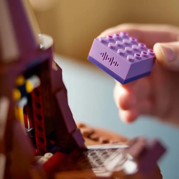 LEGO® Harry Potter™: Pocalul vorbitor™ (76429) imaginea 3