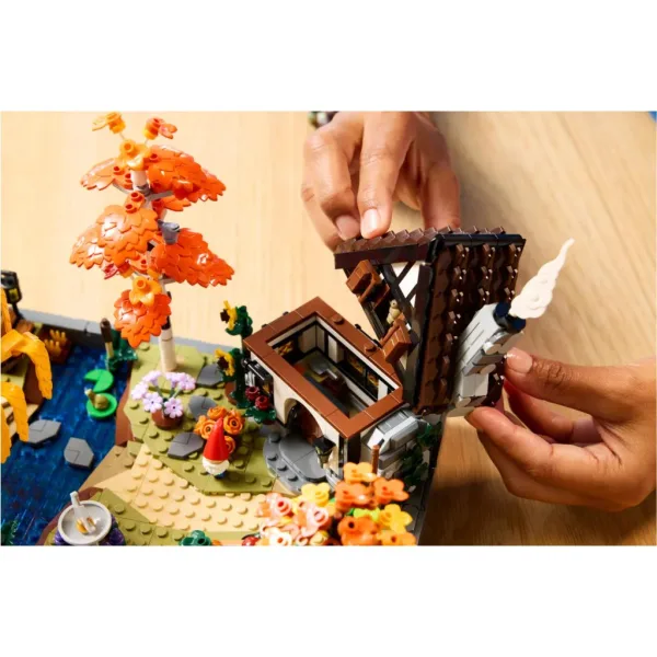 LEGO® Icons: Grădină de toamnă cu căsuță (11372) imaginea 5