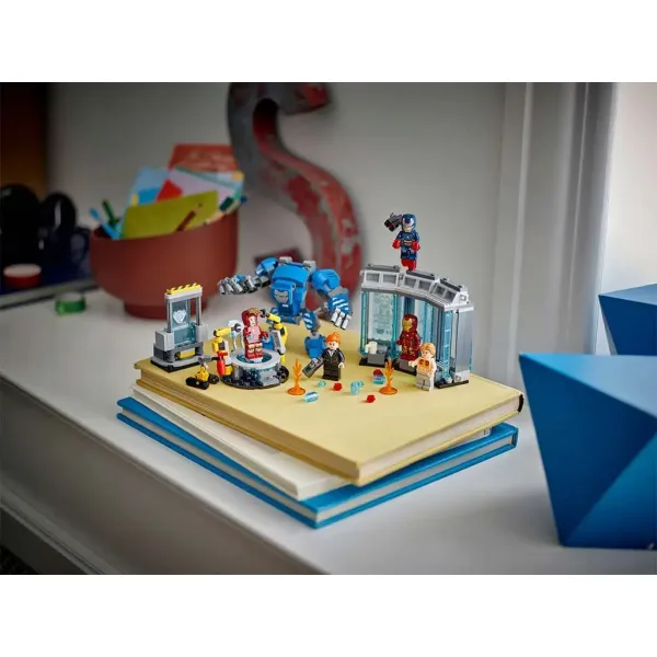 LEGO® Marvel: Laboratorul lui Iron Man: Sala de armuri (76315) imaginea 6