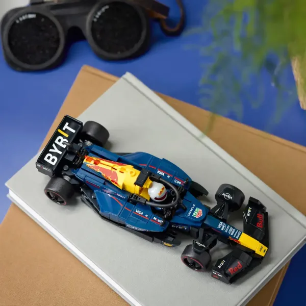 LEGO® Speed Champions: Oracle Red Bull Racing RB20 F1® mașină de curse (77243) imaginea 4