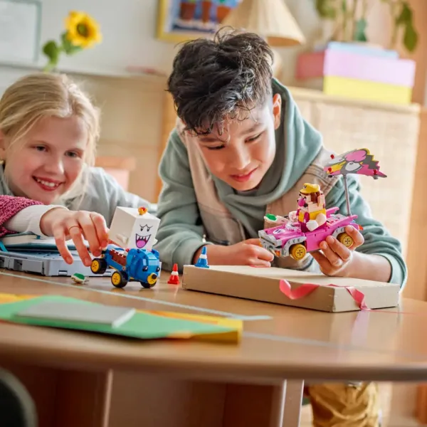 LEGO® Super Mario™: Mario Kart™ – Wario și King Boo (72038) imaginea 7