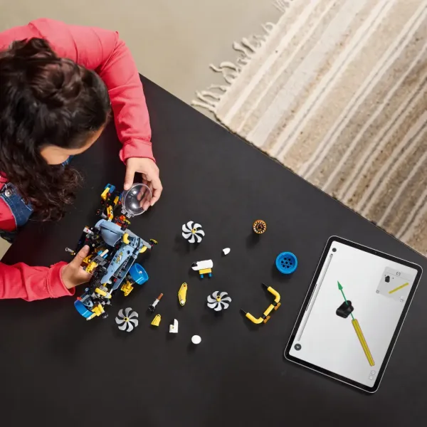 LEGO® Technic: Submarin de cercetare în adâncuri (42201) imaginea 5