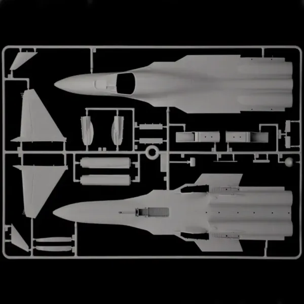Mașină de model Italeri 1/72 Sukhoi Su-34/Su-32 FN avion de vânătoare-bombardier imaginea 4