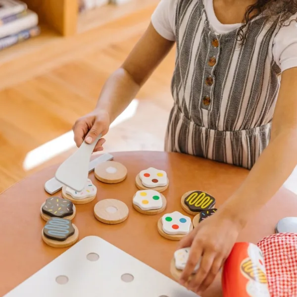 Melissa & Doug: Set de prăjituri din lemn - Spin Master imaginea 3