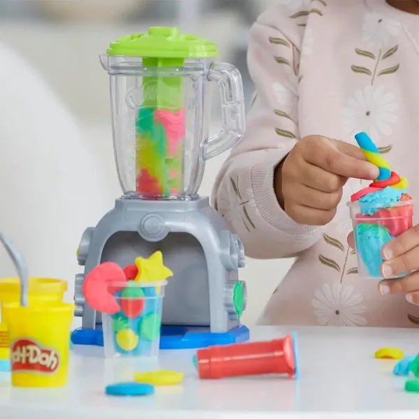 Play-Doh: Blender pentru Smoothie-uri Swirlin cu 5 cutii de plastilină 198g imaginea 4