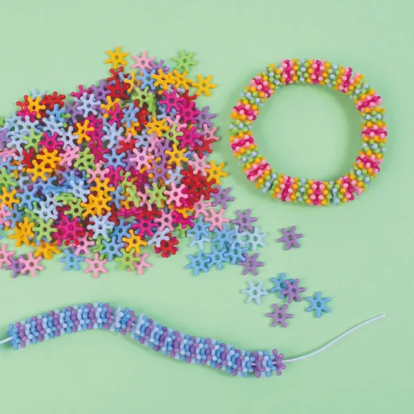 PlayBox: Set de mărgele din plastic colorate în formă de fulgi de zăpadă, 6200 de bucăți. imaginea 2
