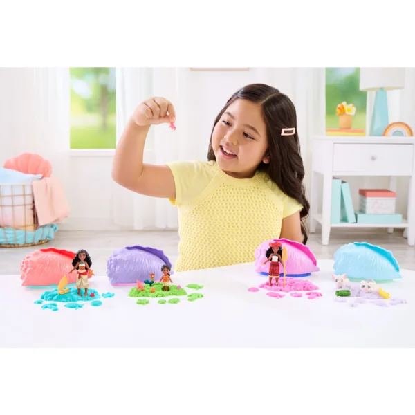 Prințesele Disney: Vaiana – mini-surpriză cu figurină și insulă de nisip - Mattel imaginea 4