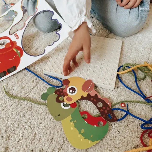 Quercetti: FantaFilo - Joc creativ de cusut cu tema grădina zoologică imaginea 3