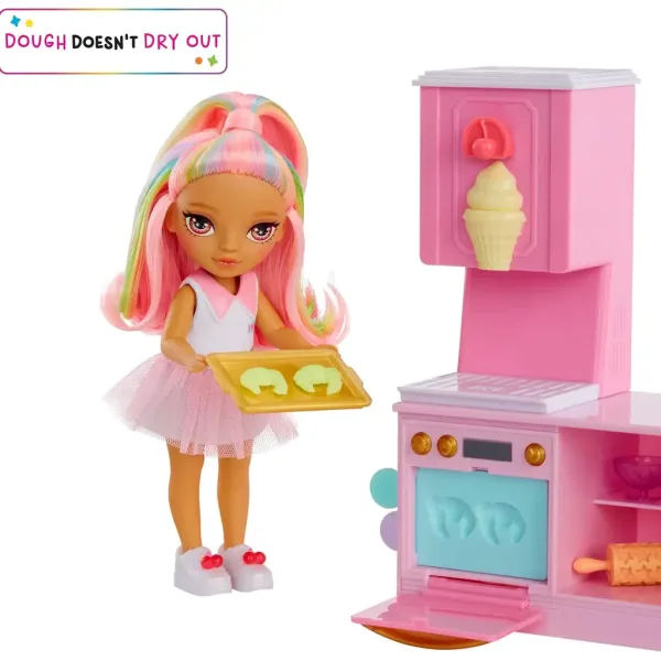 Rainbow High: Set de joacă Cofetărie cu păpușa Kandy Hart imaginea 4