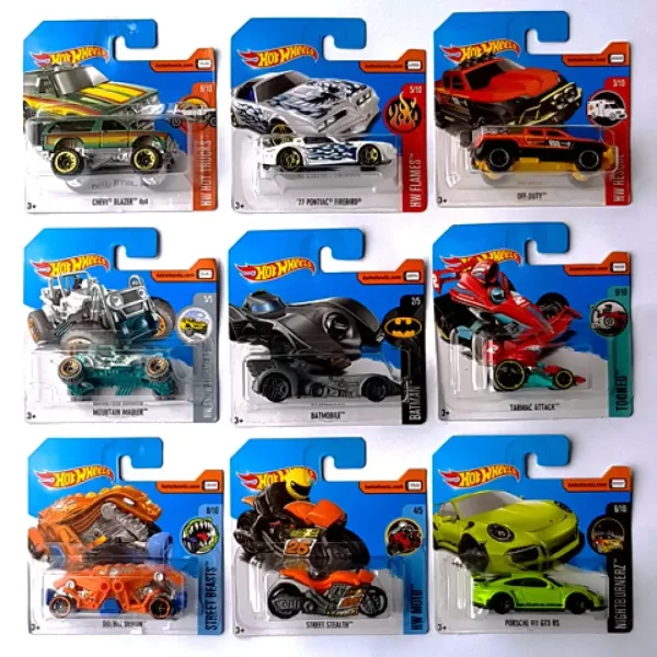 Sortiment de mașinuțe Hot Wheels în blister imaginea 4