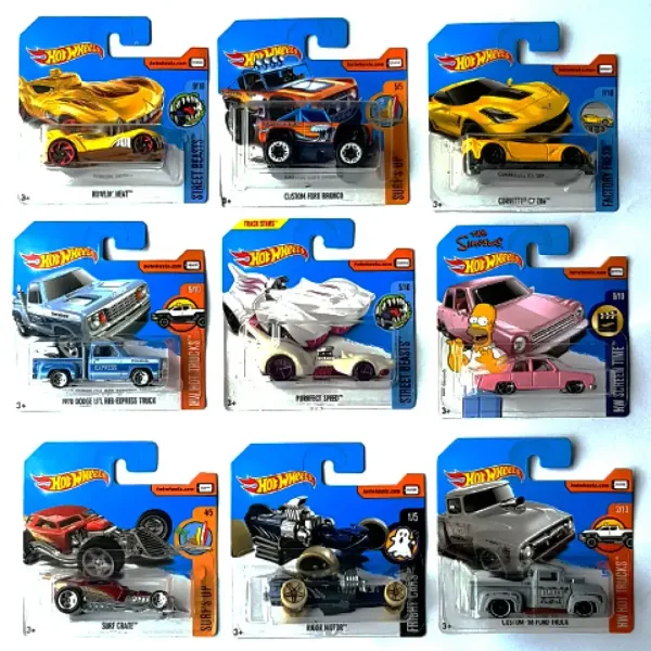 Sortiment de mașinuțe Hot Wheels în blister imaginea 5