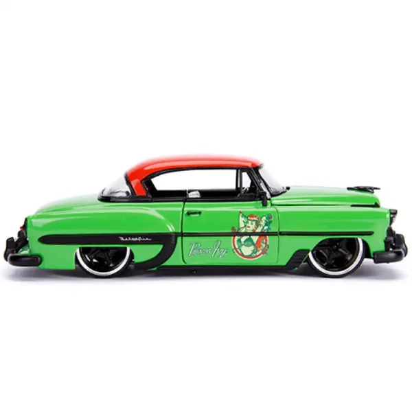 DC Comics: Poison Ivy figurină și 1953 Chevy Bel Air model mașină metal 1/24 - Simba Toys imaginea 3