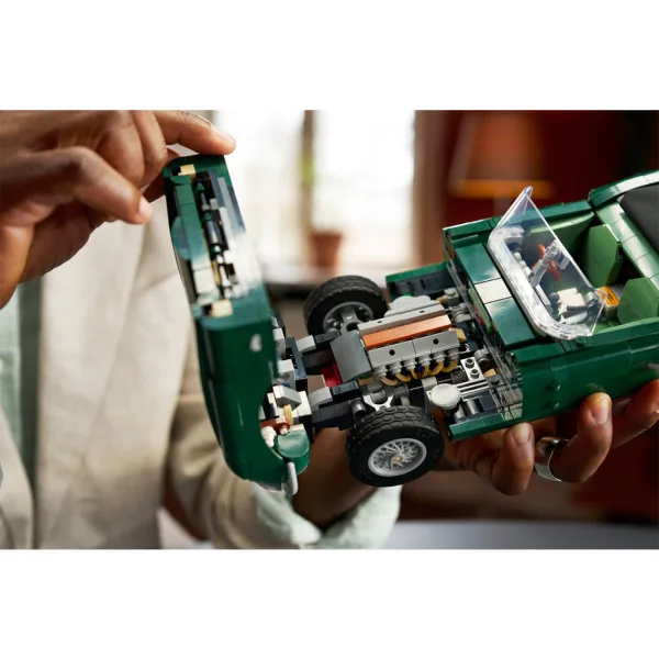 LEGO® Icons: Jaguar E-Type (11381) imaginea 13