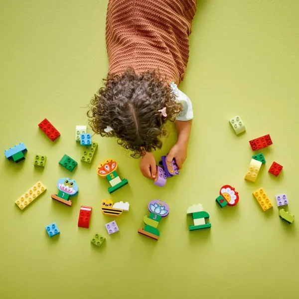 LEGO® DUPLO®: Grădină creativă și flori (10444) imaginea 3